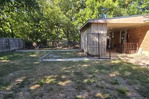 1611 N 10th St, Killeen, TX 76541 - Photo 32
