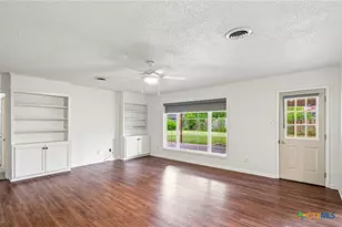 2201 College Dr, Victoria, TX 77901 - Photo 2
