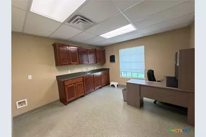 1403 Victoria Station Drive, Victoria, TX 77901 - Photo 8