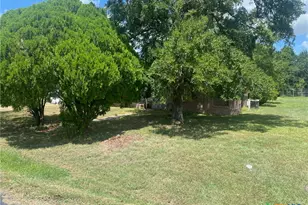 1708 Pleasant Green Dr, Victoria, TX 77905 - Photo 6