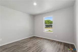 216 W Ruby Rd, Harker Heights, TX 76548 - Photo 22