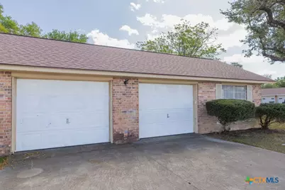 201 Oak Lane, Cuero, TX 77954 - Photo 22
