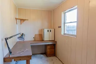 201 Oak Ln, Cuero, TX 77954 - Photo 24