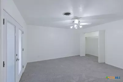201 Oak Lane, Cuero, TX 77954 - Photo 14
