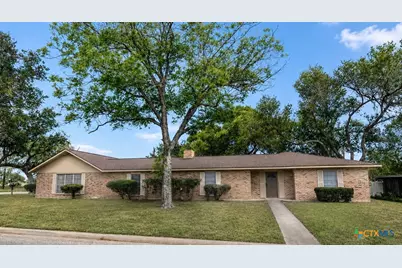 201 Oak Lane, Cuero, TX 77954 - Photo 1