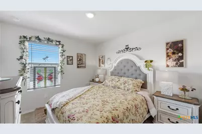 437 Signe, Seguin, TX 78155 - Photo 28