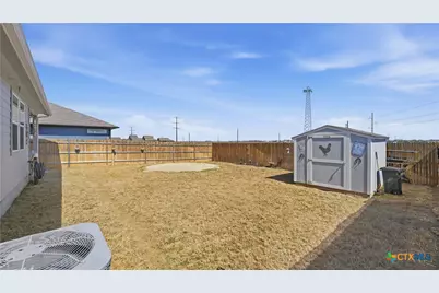 437 Signe, Seguin, TX 78155 - Photo 30