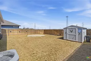 437 Signe, Seguin, TX 78155 - Photo 30