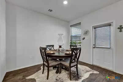 437 Signe, Seguin, TX 78155 - Photo 8
