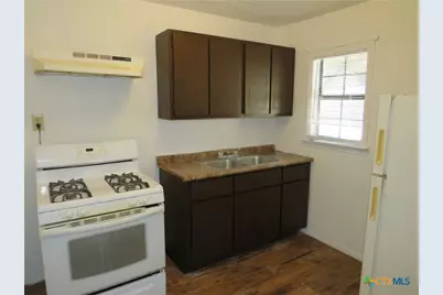 1305 S 5th Street, Temple, TX 76504 - Photo 4