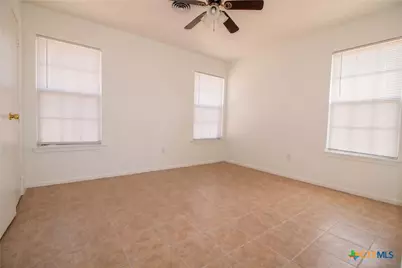 709 S 11th Street, Copperas Cove, TX 76522 - Photo 8