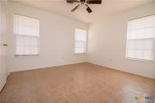 709 S 11th St, Copperas Cove, TX 76522 - Photo 8