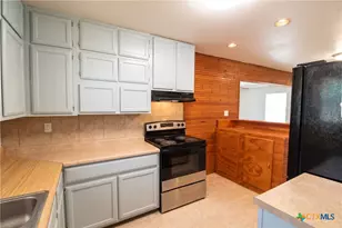709 S 11th St, Copperas Cove, TX 76522 - Photo 6
