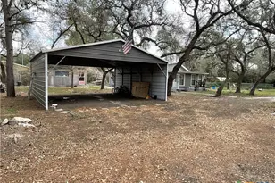 298 Winding Way Dr, Victoria, TX 77905 - Photo 4