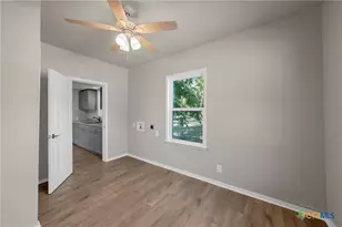 1803 N Fannin Ave, Cameron, TX 76520 - Photo 14