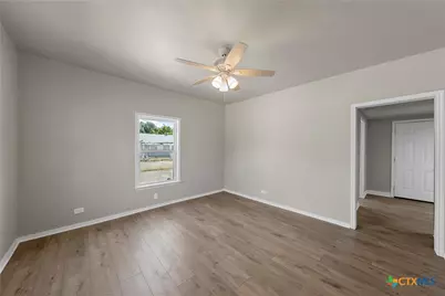 1803 N Fannin Avenue, Cameron, TX 76520 - Photo 8