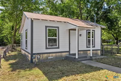 1803 N Fannin Avenue, Cameron, TX 76520 - Photo 2