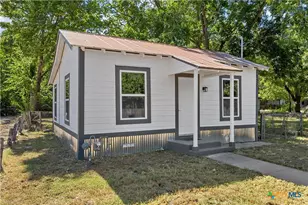 1803 N Fannin Ave, Cameron, TX 76520 - Photo 2