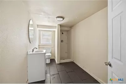 214 E Huff Avenue, San Antonio, TX 78214 - Photo 32