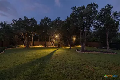 965 Woodland Oaks, New Braunfels, TX 78132 - Photo 4