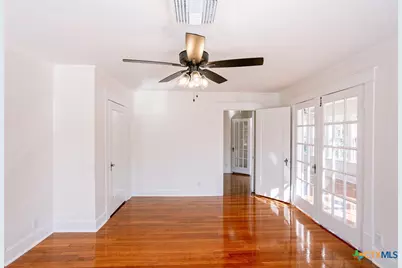 308 W Stayton Avenue, Victoria, TX 77901 - Photo 34