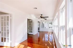 308 W Stayton Ave, Victoria, TX 77901 - Photo 38