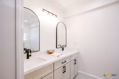 308 W Stayton Avenue, Victoria, TX 77901 - Photo 22