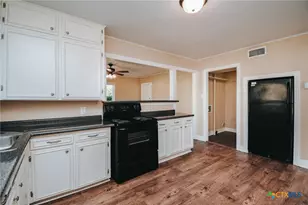 1503 E Virginia Ave, Victoria, TX 77901 - Photo 14