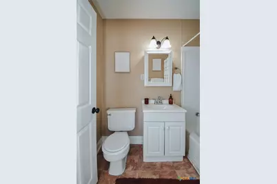1503 E Virginia Avenue, Victoria, TX 77901 - Photo 10
