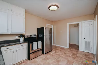 1503 E Virginia Avenue, Victoria, TX 77901 - Photo 8