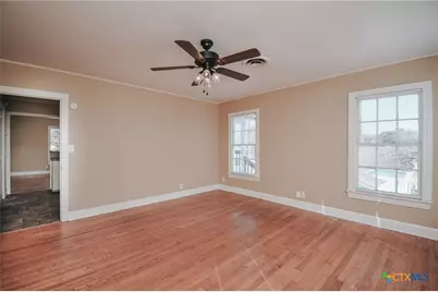 1503 E Virginia Avenue, Victoria, TX 77901 - Photo 36