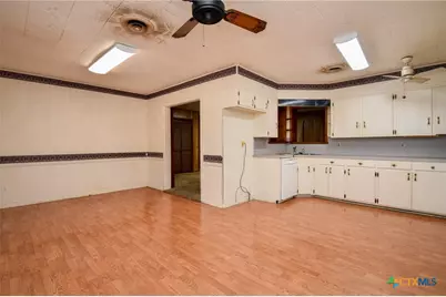2215 Larry Drive, Port Lavaca, TX 77979 - Photo 14