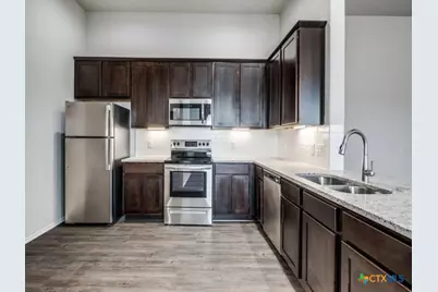 626 Heathers Way, Seguin, TX 78155 - Photo 2