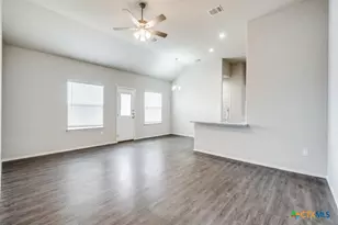 626 Heathers Wy, Seguin, TX 78155 - Photo 6