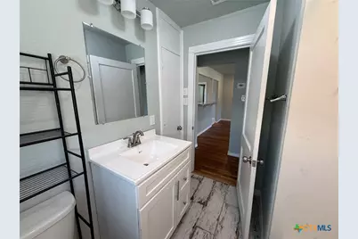 111 N 16th Street, Gatesville, TX 76528 - Photo 18