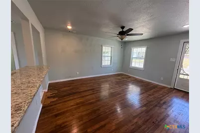 111 N 16th Street, Gatesville, TX 76528 - Photo 4