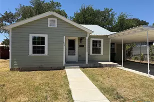 111 N 16th St, Gatesville, TX 76528 - Photo 1