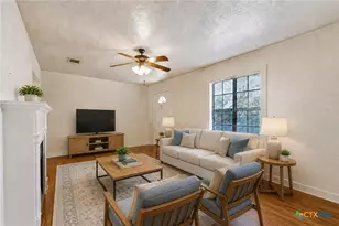 810 N 8th St, Temple, TX 76501 - Photo 8