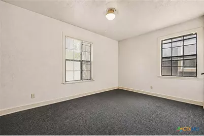 810 N 8th Street, Temple, TX 76501 - Photo 18