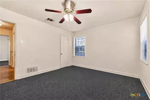 810 N 8th St, Temple, TX 76501 - Photo 22