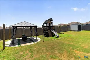 908 Gerardia Ct, Seguin, TX 78155 - Photo 10