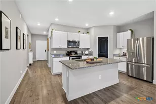 908 Gerardia Ct, Seguin, TX 78155 - Photo 6