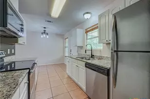 512 N Main St, Nolanville, TX 76559 - Photo 2