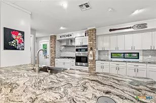 413 Salisbury Ln, Victoria, TX 77904 - Photo 14