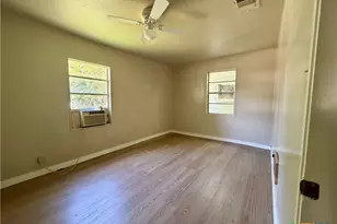 914 Kleine St, Gonzales, TX 78629 - Photo 8