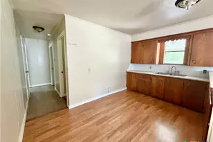 914 Kleine St, Gonzales, TX 78629 - Photo 4