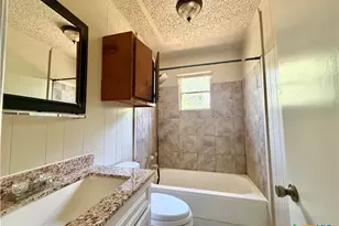 914 Kleine St, Gonzales, TX 78629 - Photo 6