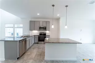 117 Lina Wy, Seguin, TX 78155 - Photo 6