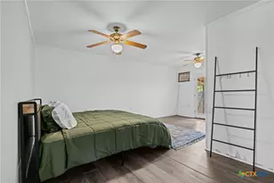890 N Quailrun Ave, Port Lavaca, TX 77979 - Photo 8
