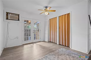 890 N Quailrun Ave, Port Lavaca, TX 77979 - Photo 12